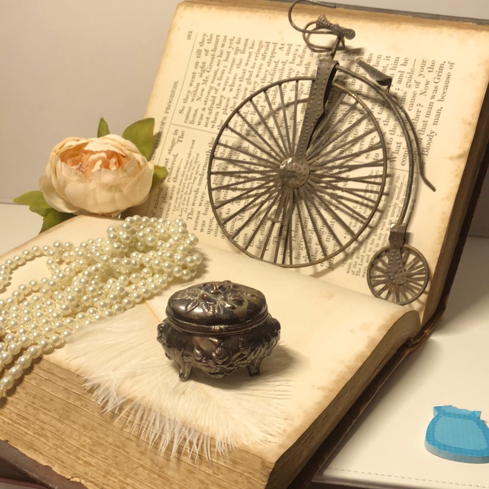 Antq Brainard And Wilson Casket Style Jewelry Box - image 2